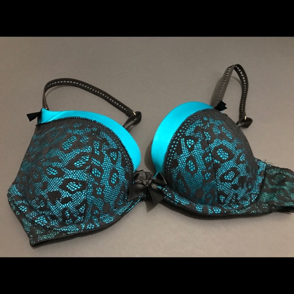 🔥SOLD!🔥Very Sexy Plunge Bra - Picture 2 of 5